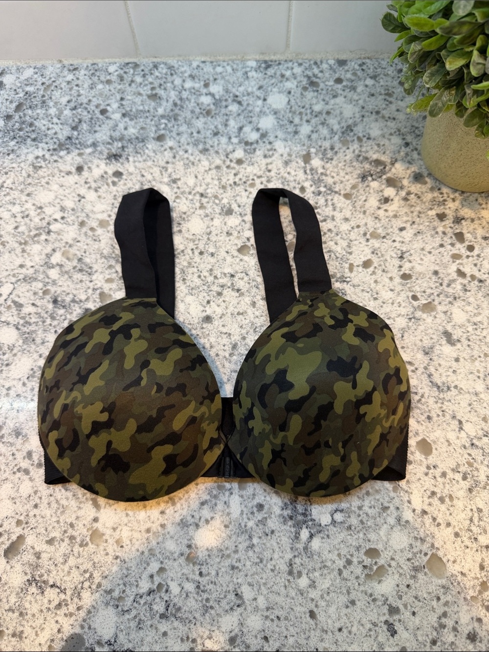 SPANX Bra-Llelujah Camouflage T-Shirt Bra with Black Straps size 34C new no tag